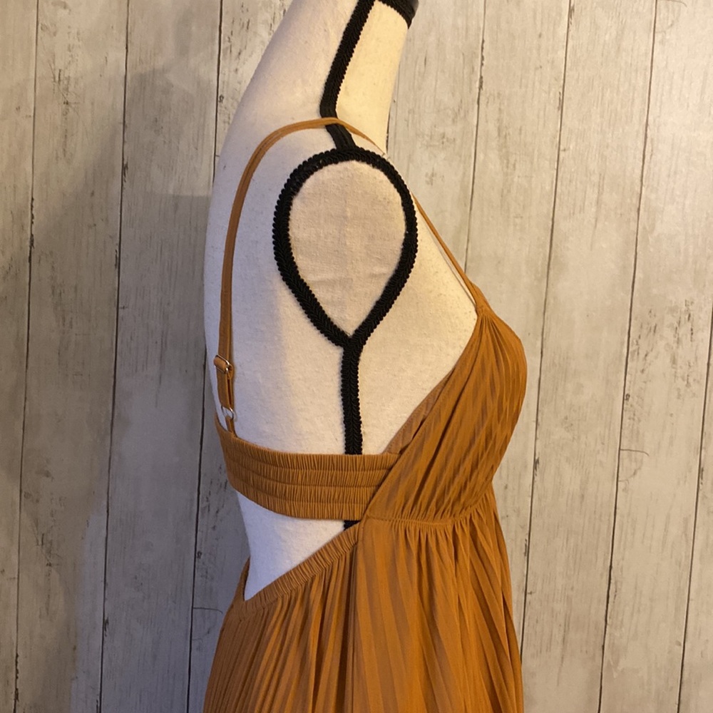 A.L.C Arianna Cutout Pleated Maxi Dress - Picture 7 of 16